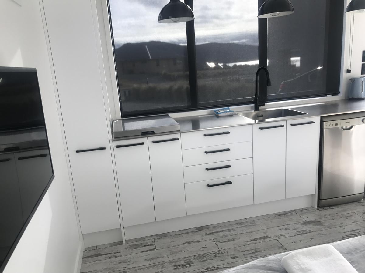 Simply Stunning 2 Apartment *