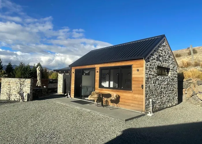 Simply Stunning Studio 2