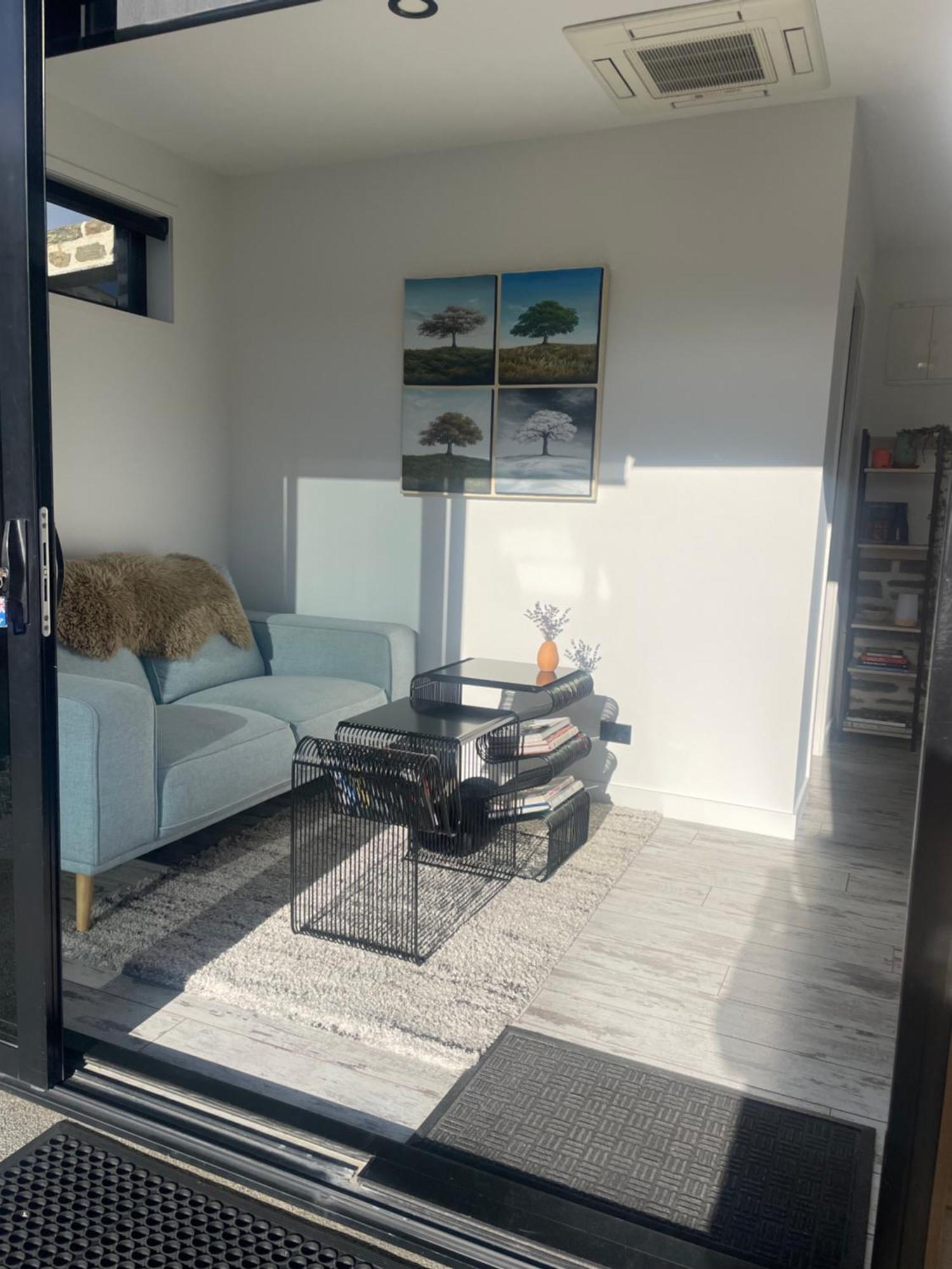 Simply Stunning 2 Apartment *