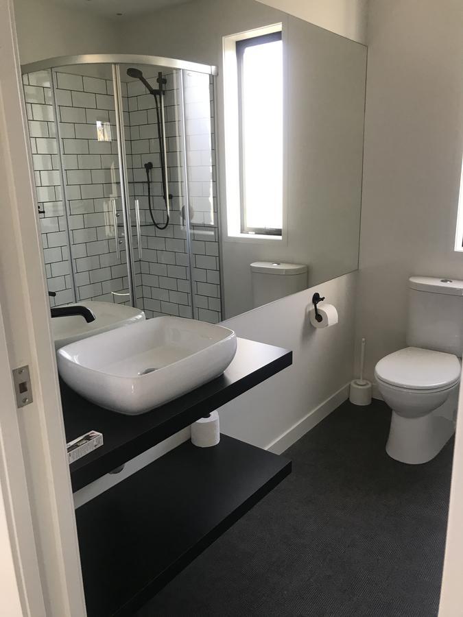 Simply Stunning 2 Apartment *